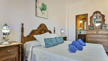 5 dormitorios, cuna de viaje, wifi gratis y ropa de cama