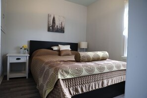 3 chambres, fer et planche à repasser, accès au Wi-Fi (inclus)
