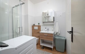 Bathtub
