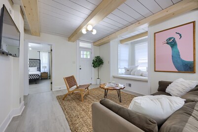Peaceful Escape - Sauna, Fire Pit + Parking