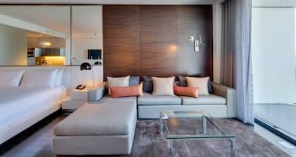 Palms Place Modern Room W Beautiful Mountain View