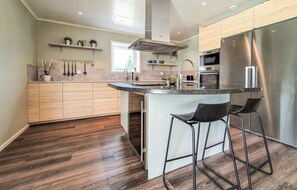 Kühlschrank, Ofen, Herdplatte, Geschirrspüler