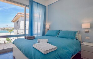 3 chambres, lit parapluie, Wi-Fi gratuit, draps fournis