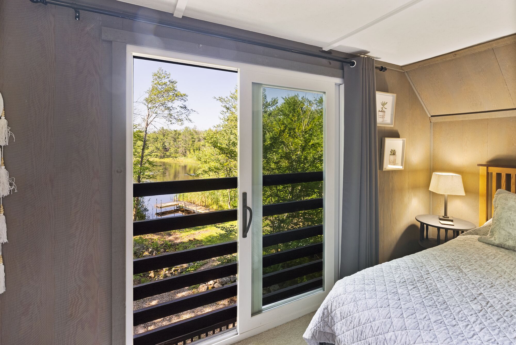 2 makuuhuonetta, silitysrauta/-lauta, vauvan matkasänky, Wi-Fi