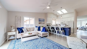 Televisor intel·ligent i llibres