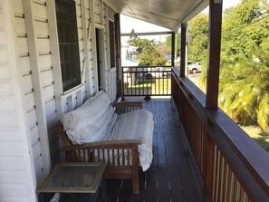 Property grounds - 4 bedroom home. Close to restaurants,fast food, shopping and hospital (Rockhampton)