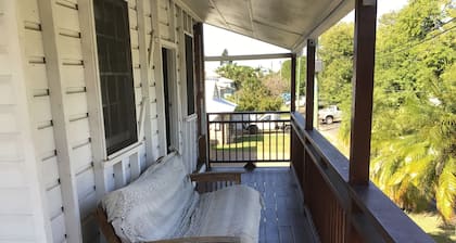 4 bedroom home. Close to restaurants,fast food, shopping and hospital