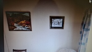 Interior - Cosy Rustic 1-bed Cottage on Farm Haverfordwest (Haverfordwest)