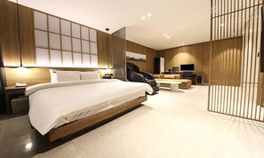 Individuell inredning, unika möbler, skrivbord och gratis wi-fi