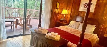 Peaceful, Rustic and Cozy house in a SPA massage environment