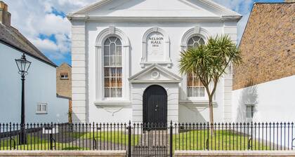 Charming, traditional Victorian cottage in the heart of the conservation area of Deal