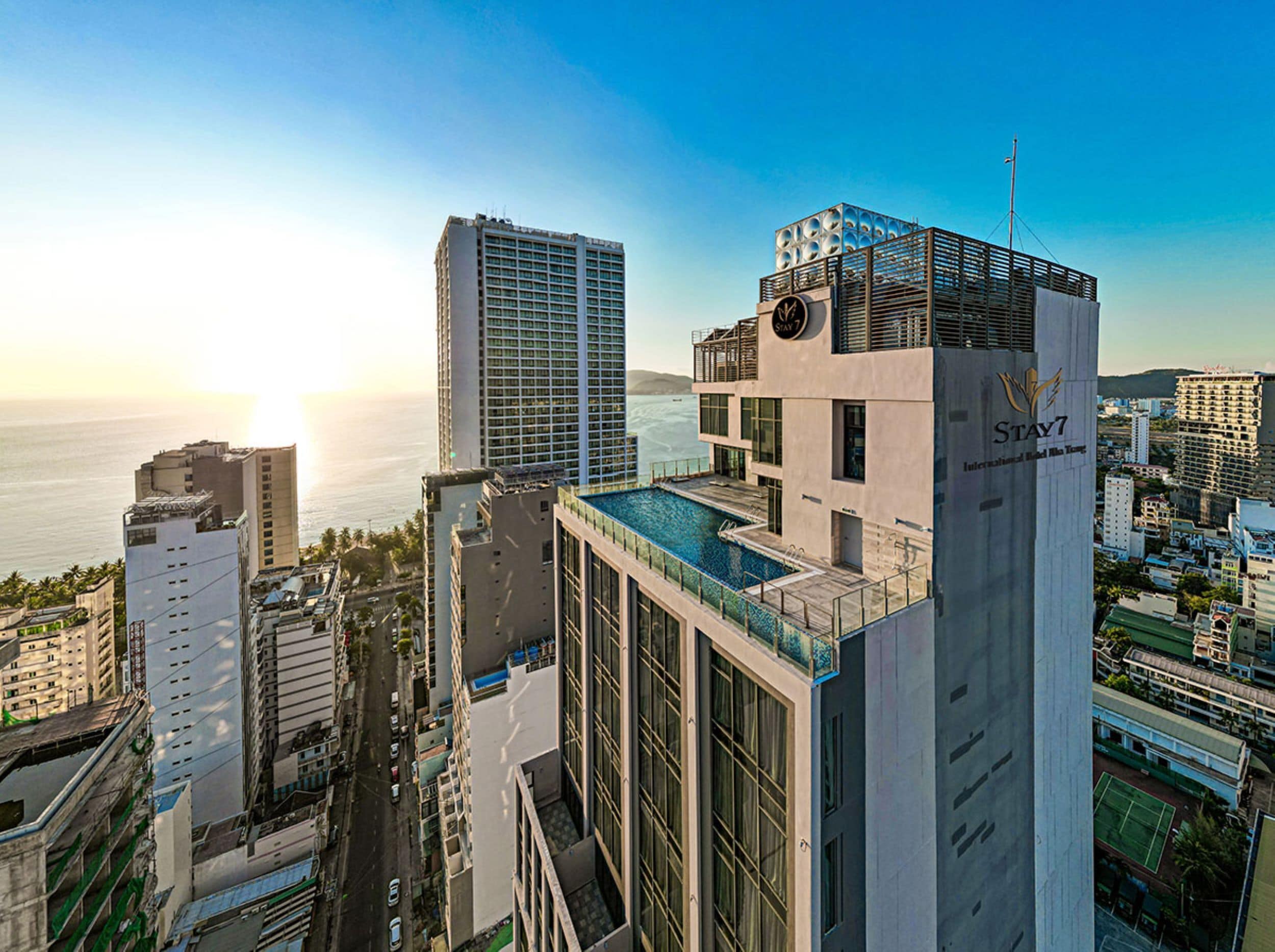 Outdoor pool, open 7:00 AM to 8:00 PM, pool umbrellas, sun loungers