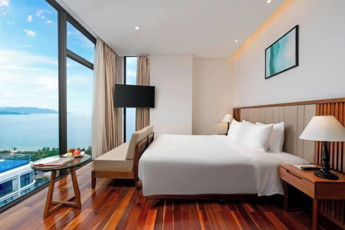 Ropa de cama de alta calidad y minibar