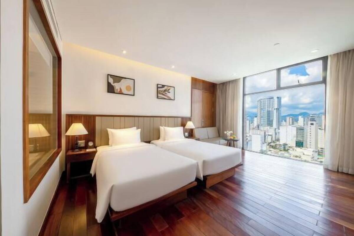 Ropa de cama de alta calidad y minibar
