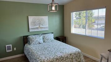 1 bedroom, free WiFi, bed sheets