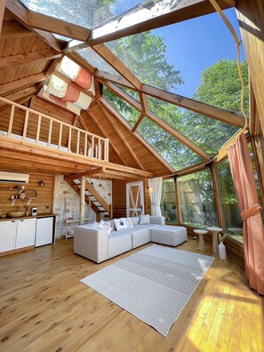 Familienbungalow | 1 Schlafzimmer, hochwertige Bettwaren, Select-Comfort-Betten