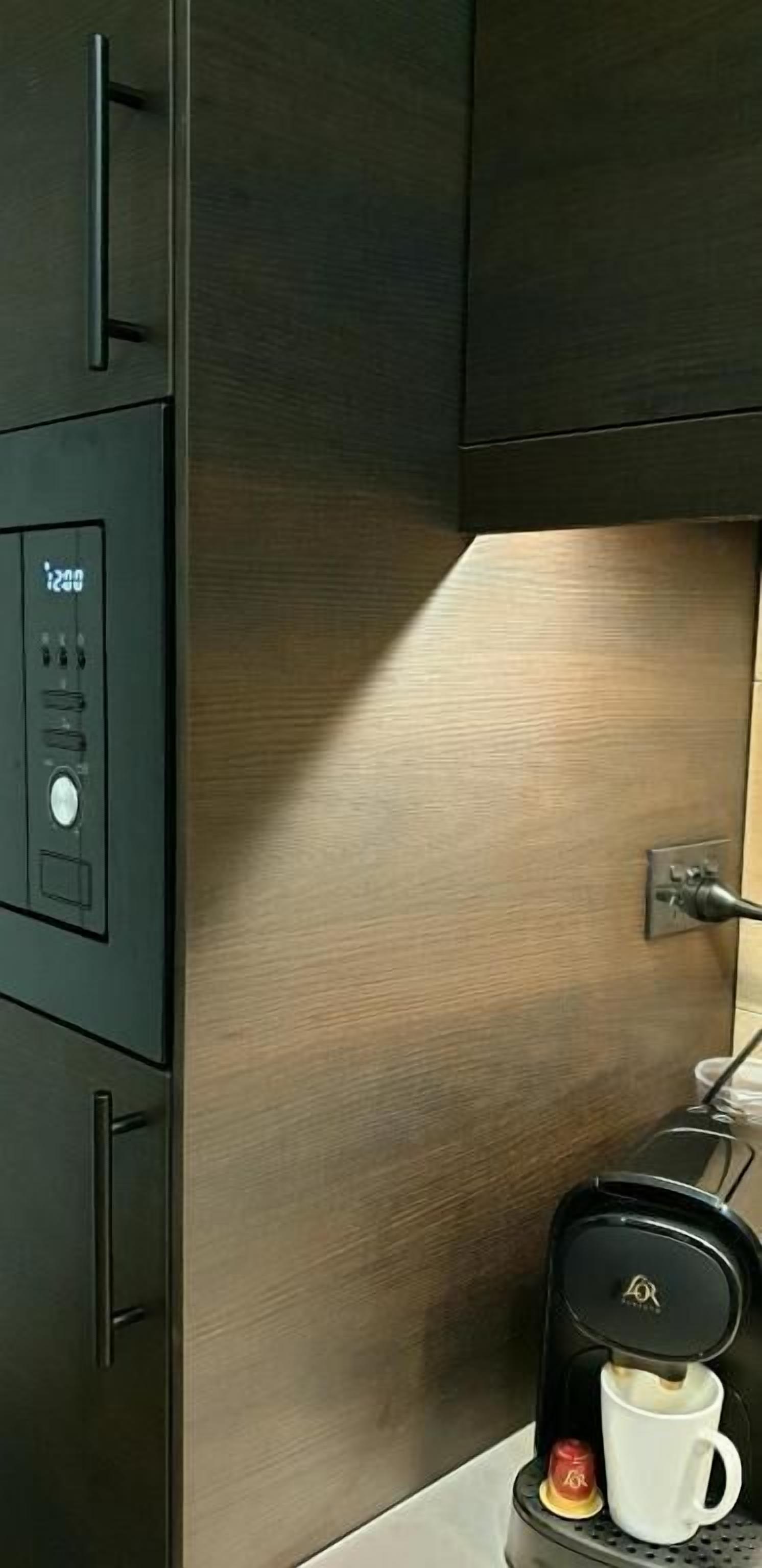 Deluxe Studio, Non Smoking, Garden View | Private kitchenette | Fridge, microwave, espresso maker, electric kettle