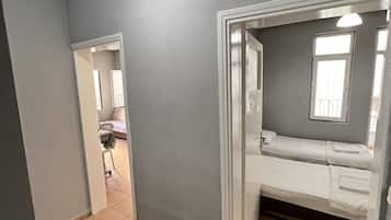 1 bedroom, premium bedding, desk, soundproofing