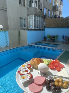 Daily local cuisine breakfast (TRY 75 per person) - Respect Apart Hotel (Alanya)