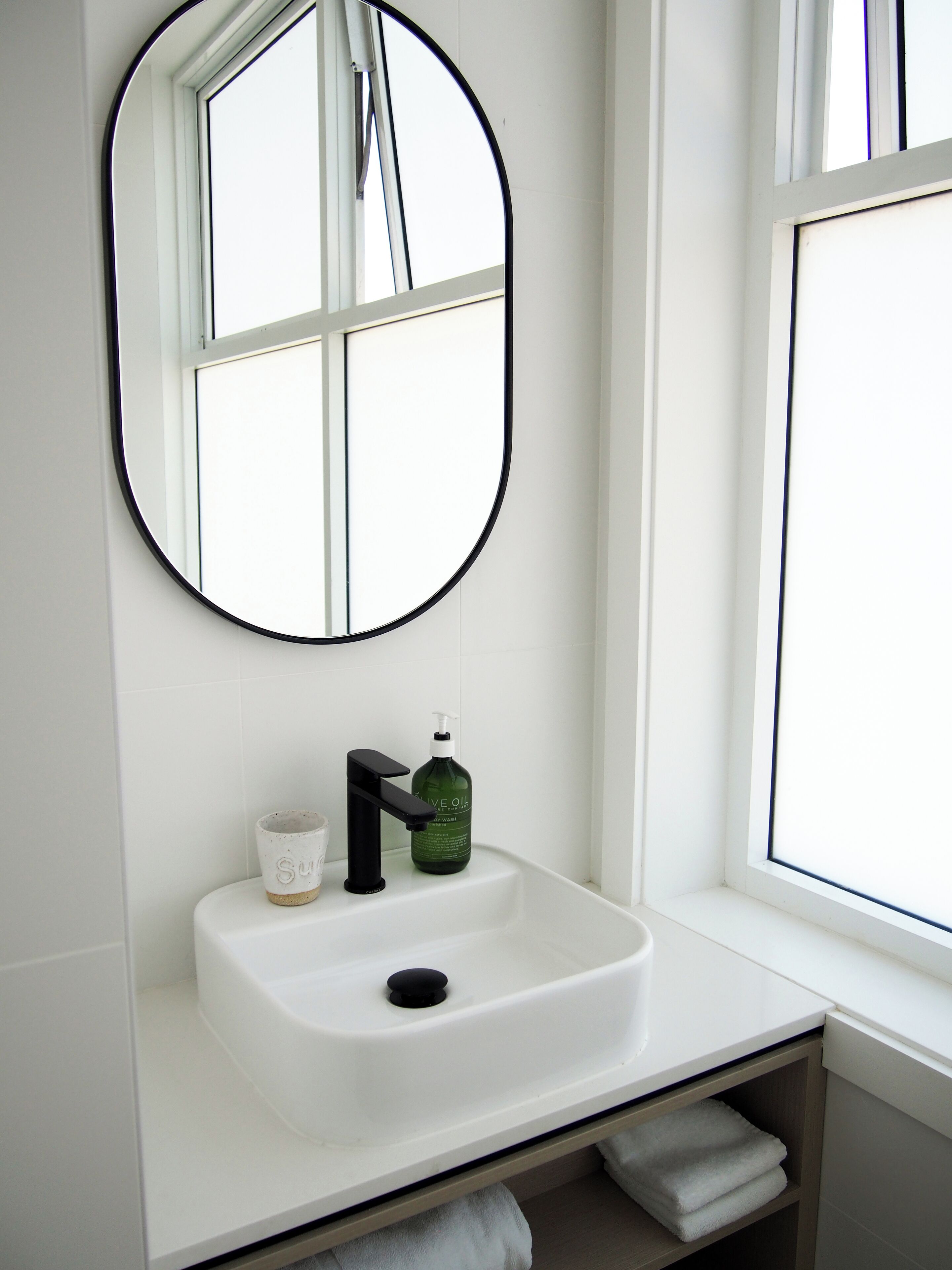 Photo - Barrys Beach Road Hotel