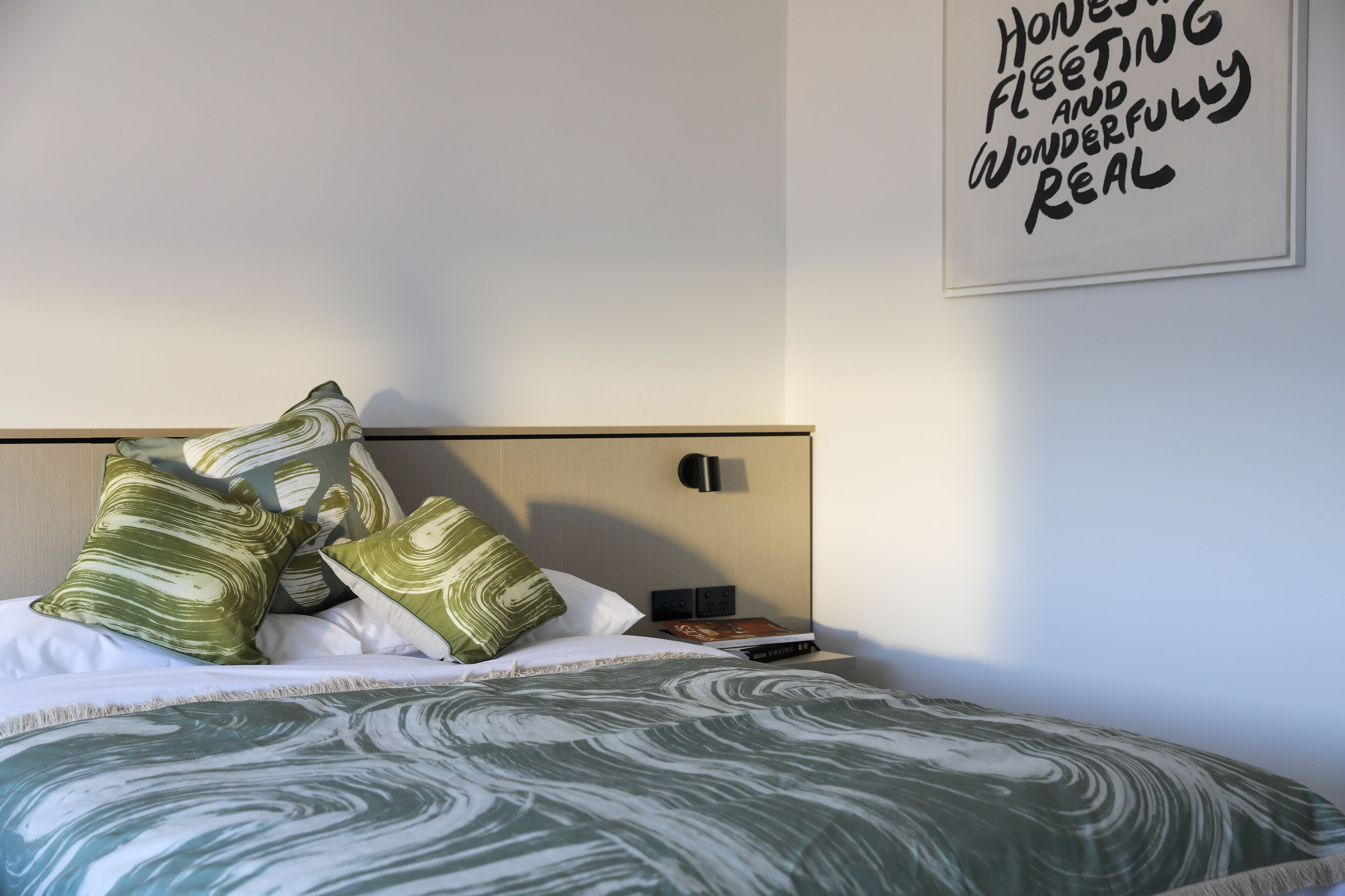 Photo - Barrys Beach Road Hotel