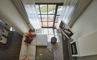 Flat-screen TV, heated floors