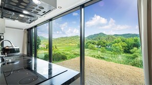 Quarto básico, 1 quarto (Rosi(KidsPoolVilla)) | 1 quarto, Wi-Fi de cortesia