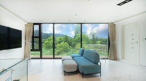 Habitación básica, 2 habitaciones (Double(PoolVilla)) | 1 habitación y wifi gratis 