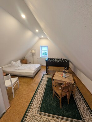 5 Schlafzimmer, Bügeleisen/Bügelbrett, WLAN, Bettwäsche