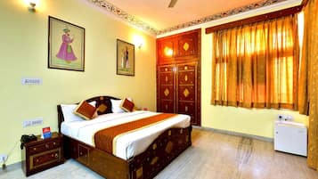 Deluxe Double Room | Memory foam beds, free WiFi