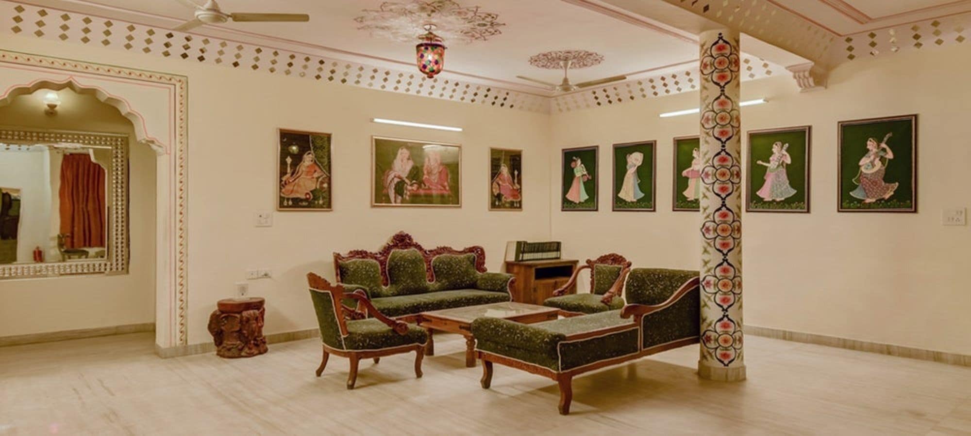 Área de estar no saguão