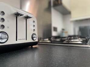 Căn hộ (2 Bedrooms) | Bếp riêng