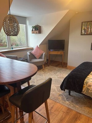 Strykejern/-brett, wi-fi (inkludert) og sengetøy