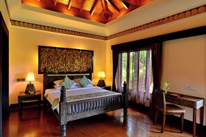 Superior tweepersoonskamer | Een minibar, een bureau, een strijkplank/strijkijzer, gratis wifi