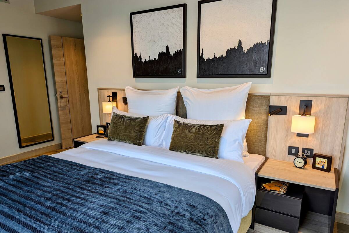 1 bedroom, in-room safe, desk, laptop workspace