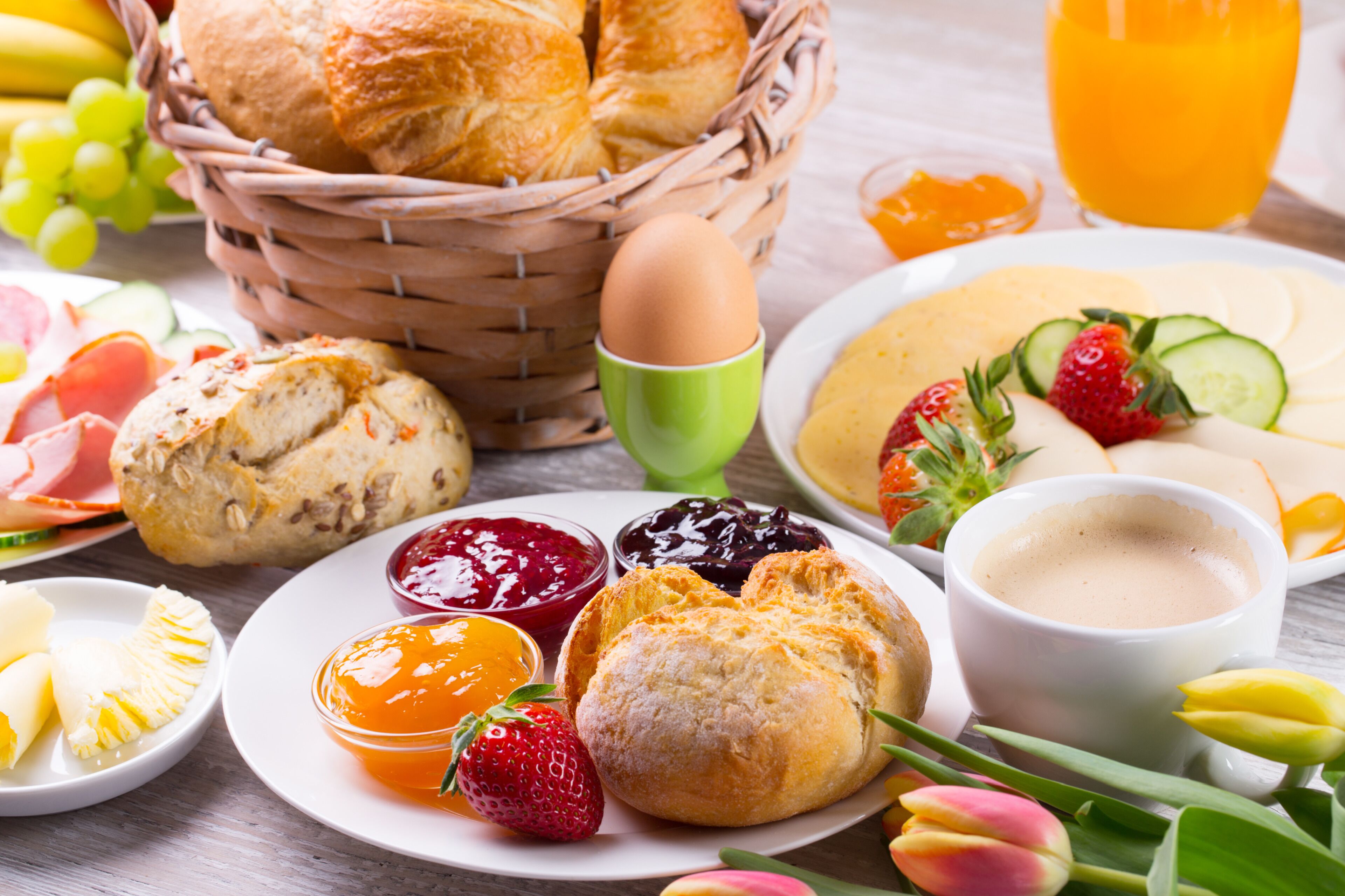 daily buffet breakfast (eur 6.5 per person)