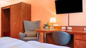 Down comforters, in-room safe, desk, laptop workspace