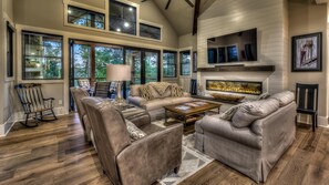 하우스, 침실 4개 | 거실