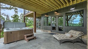 Hus - 4 sovrum | Privat bubbelpool