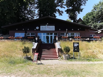 Vacation apartment am Seebusch