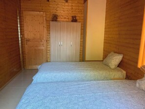 2 bedrooms, travel crib, free WiFi, bed sheets - COTTAGE LE MONTEBELLO (Bazeilles)