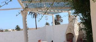 Atypical Villa la reine with swimming pool 5 minutes from the beach!