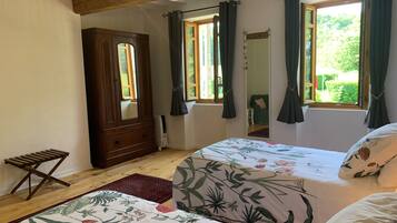 2 Schlafzimmer, BĂŒgeleisen/BĂŒgelbrett, Reisekinderbett, kostenloses WLAN