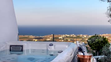 Superior Suite with Sea View and Jetted Tub | Blick vom Balkon