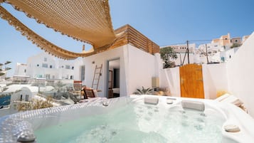 Junior Suite with Sea View and Jetted Tub | Terraza o patio