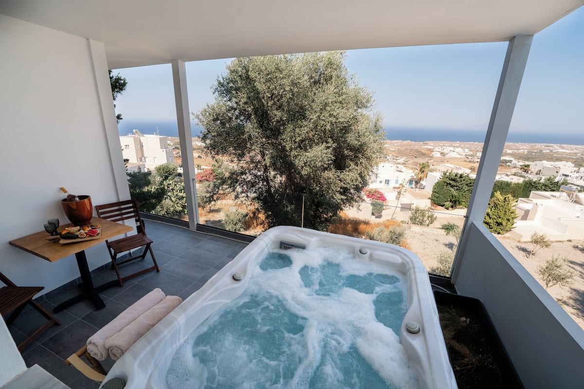 Executive Suite with Sea View & Jetted Tub | View from room