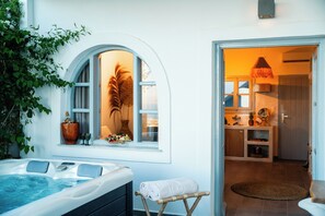 Deluxe Suite with Sea View and Jetted Tub | Zimmersafe, kostenloses WLAN