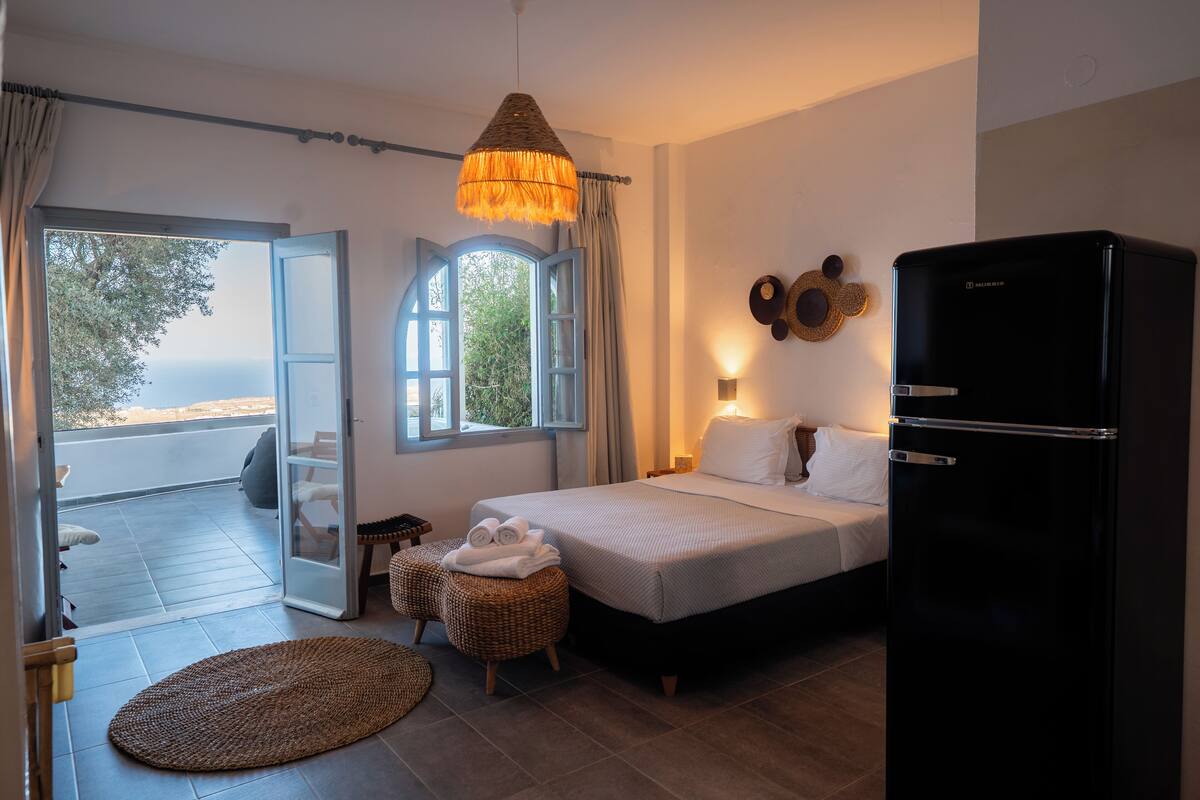 Deluxe Suite with Sea View and Jetted Tub | 住宿内部
