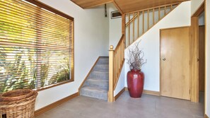 Interior - Windsor Place Views of Lake Wakatipu (Queenstown)