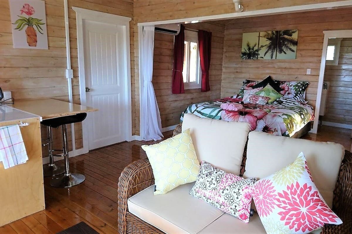 Red Hibiscus Villa 4
